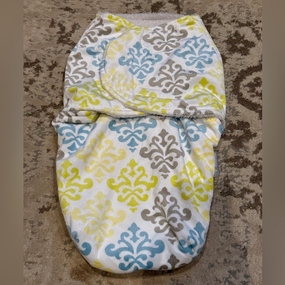 Patterned Baby Fleece Swaddle Blanket